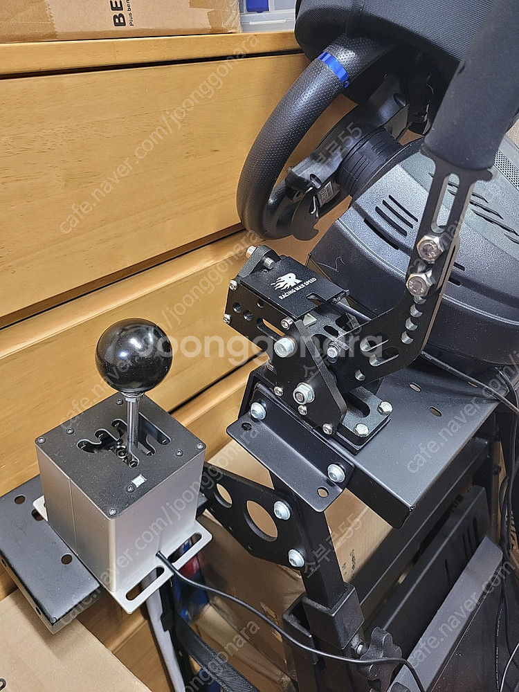 트러스트마스터 T300 RS 풀셋트 70만원 판매합니다--1