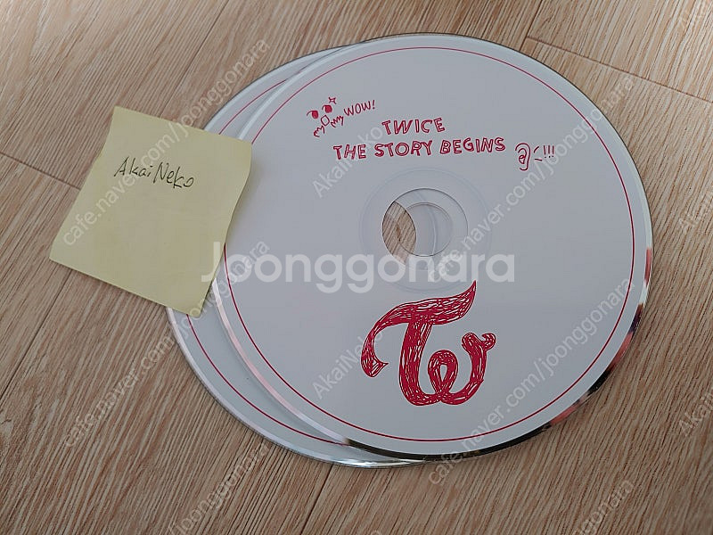 트와이스 미니 1집 THE STORY BEGINS 개봉...--2