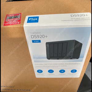 시놀로지 나스 Synology NAS DS920+ 도시바 4TB 2개 팝니다.