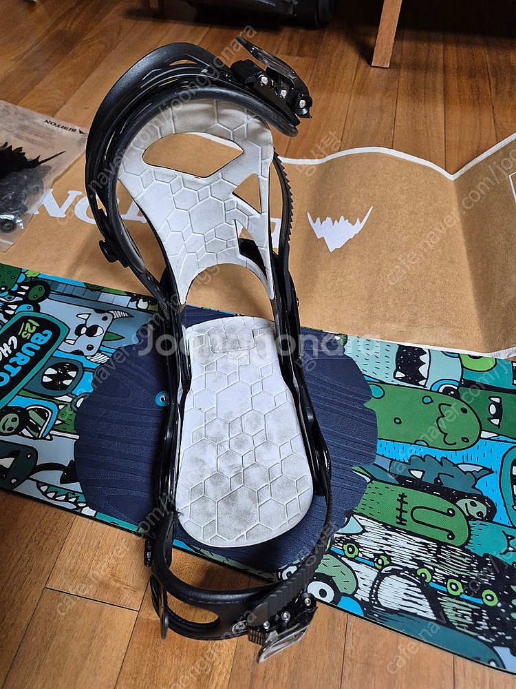 125 스노우보드 데크&바인딩과 150 점프수트보드복 팝니다--2