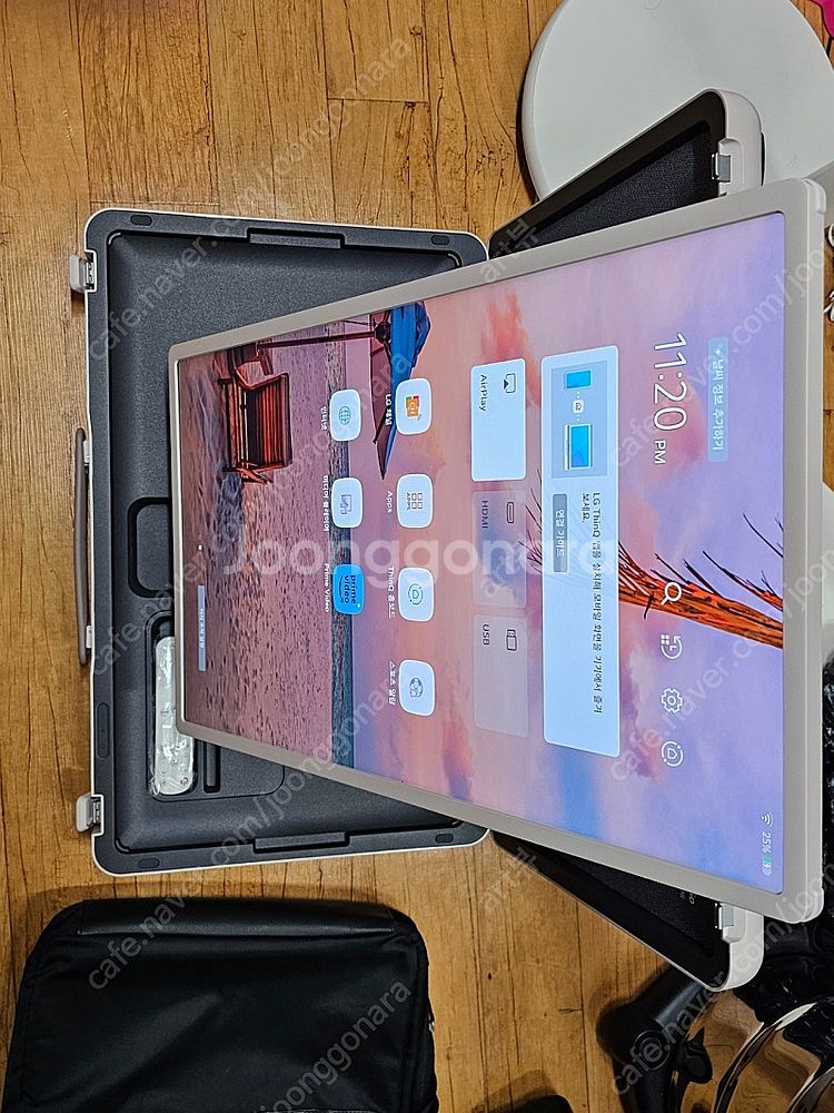 LG 스탠바이미 고 A급 무선 충전식--1