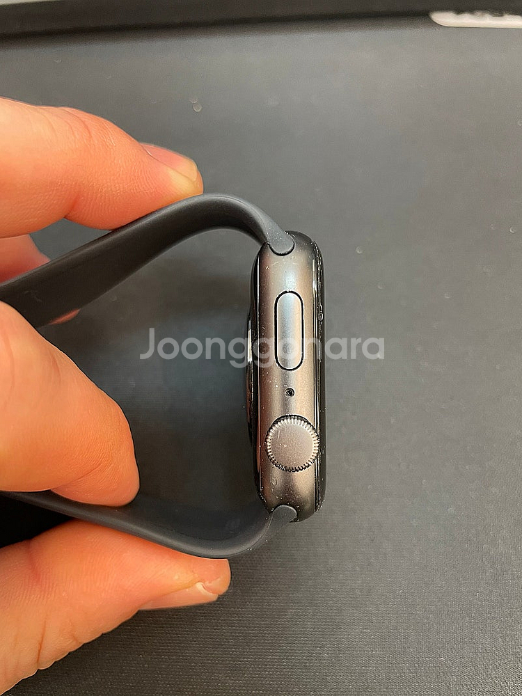 애플워치SE 44mm 그레이 상태좋은중고 10만팝니다.--6