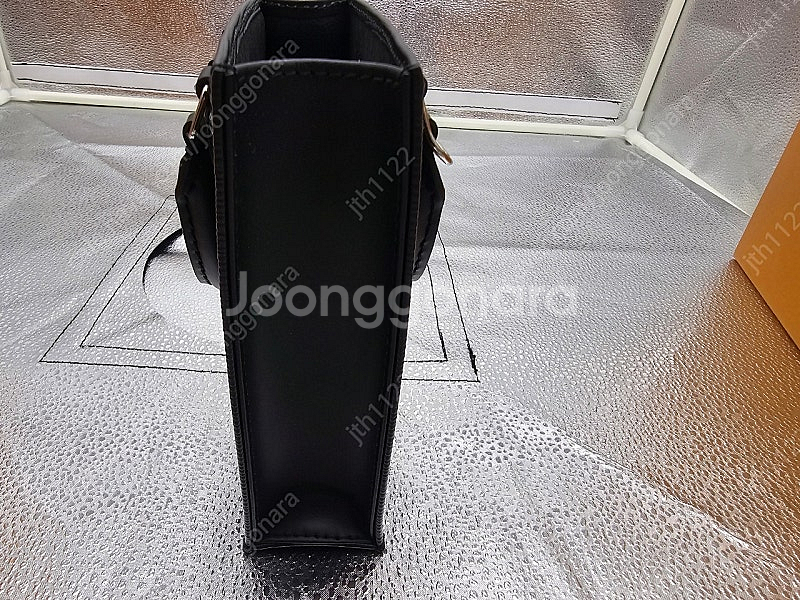 루이비통 삭플라 에삐--5