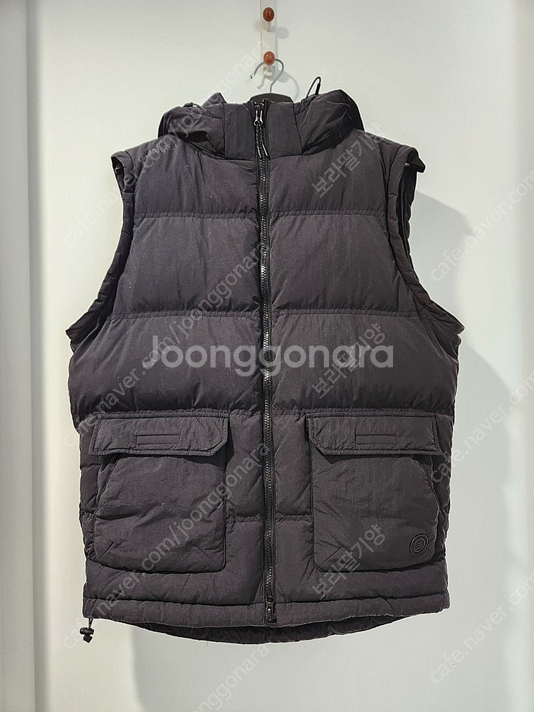 배럴 블랙 오리털숏패딩 s사이즈 팔분리해서 패딩조끼로 입을수도있어요--2