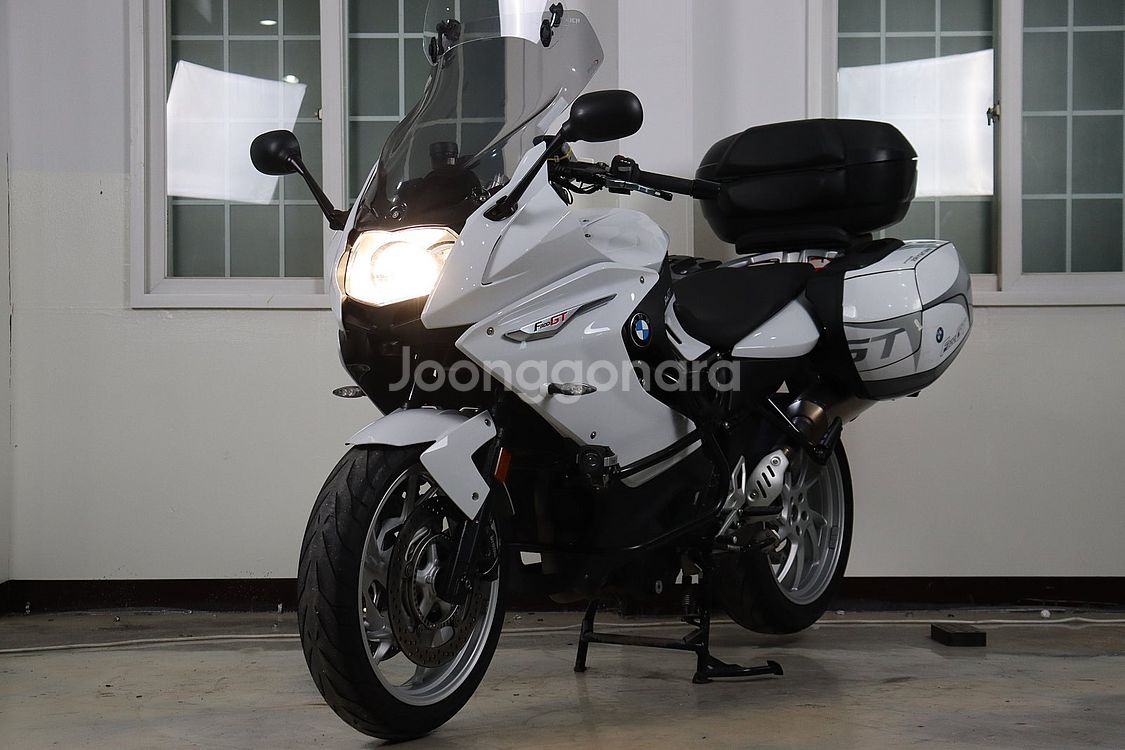 2019년식 BMW-F800GT 깔끔한 바이크입니다. ...--3
