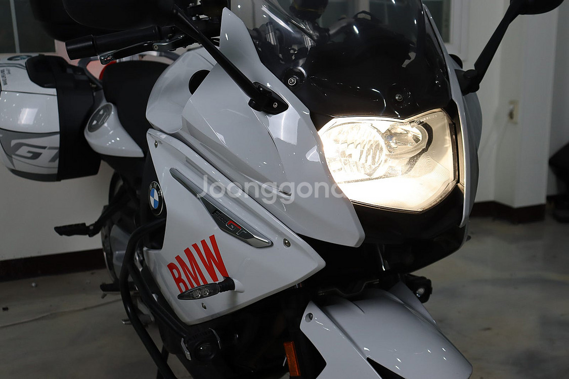 2019년식 BMW-F800GT 깔끔한 바이크입니다. ...--5