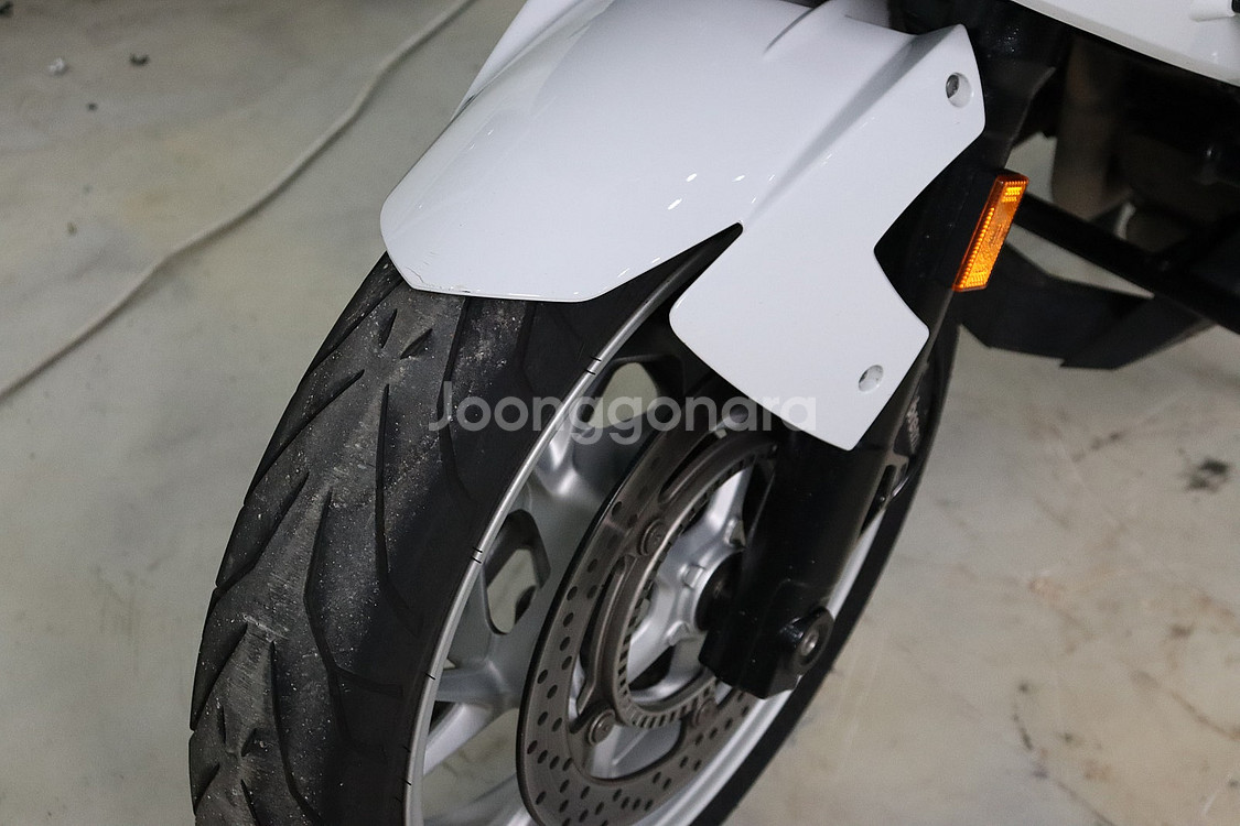 2019년식 BMW-F800GT 깔끔한 바이크입니다. ...--7