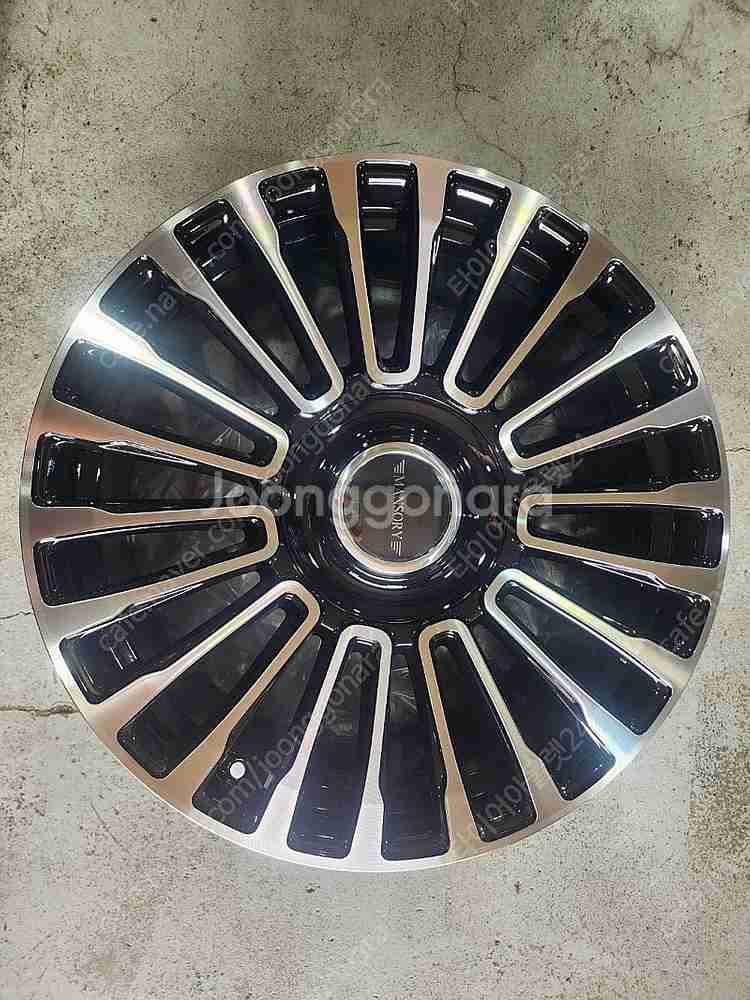 [판매] 카니발등 현대기아 SUV전용 만소리,블랙만소리 20인치 휠 싸게 팔아요 최저가.--0