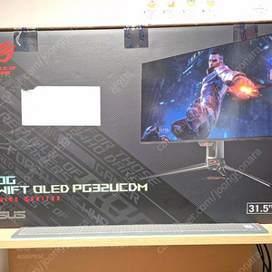 ASUS ROG SWIFT OLED PG32UCDM 미사용(단순개봉) 팝니다.