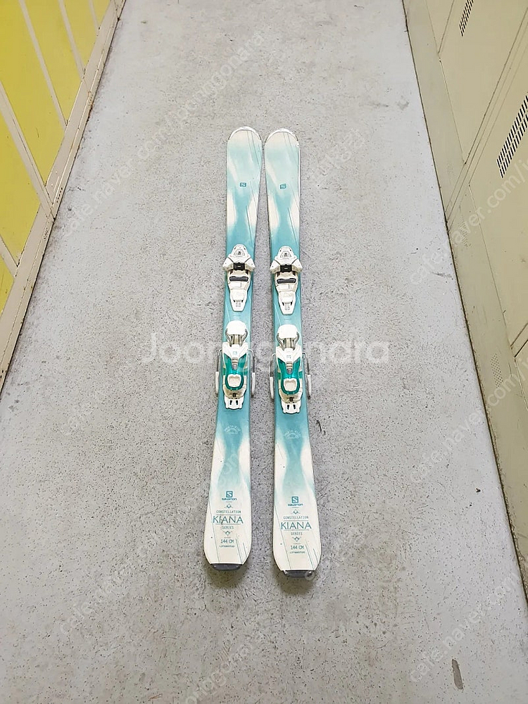 살로몬 스키 플레이트 144cm 팝니다--0
