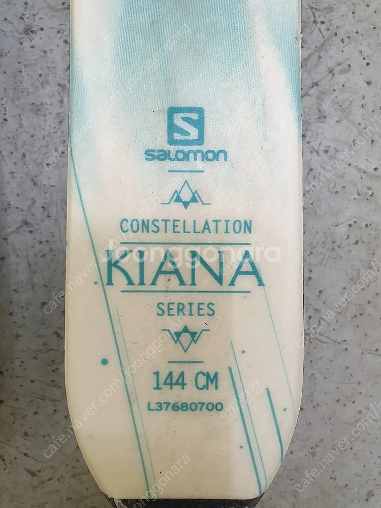 살로몬 스키 플레이트 144cm 팝니다--1