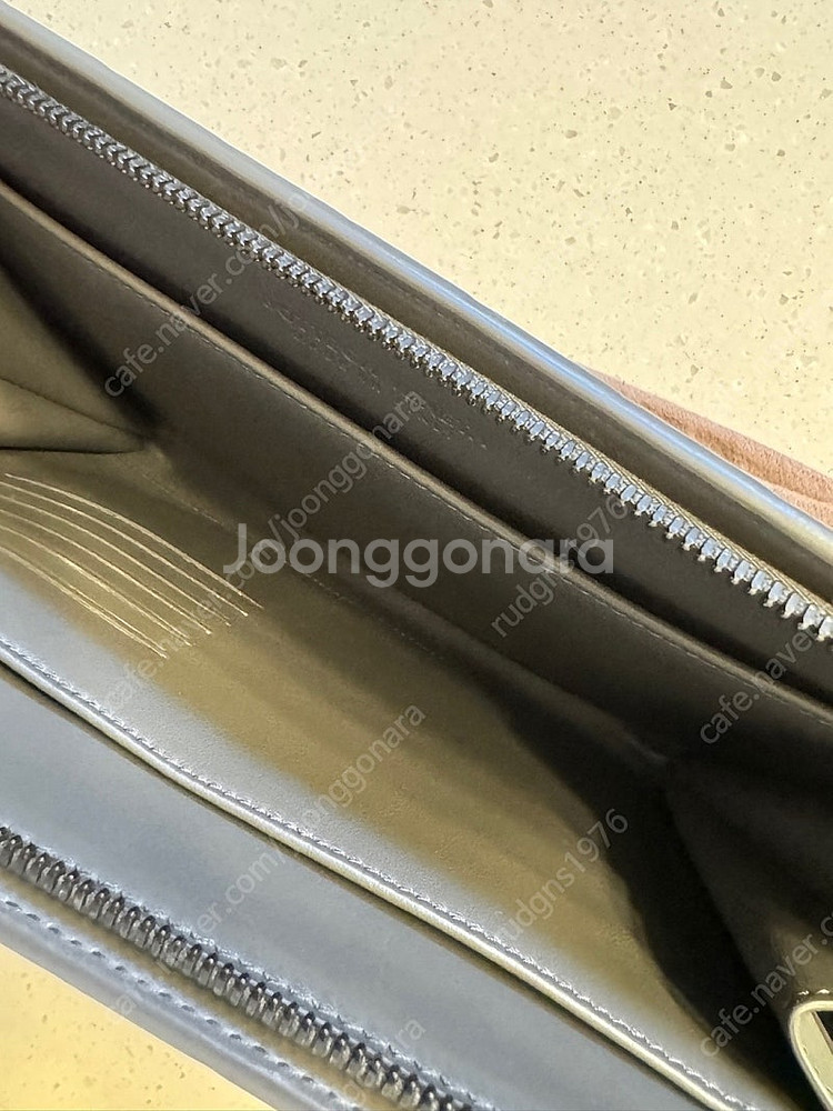 또가격인하)보테가베네타 도큐먼트 클러치 그레이 판매합니...--5