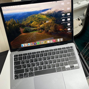 MacBook Air (M1, 2020) 8, 256기가 모델 단품 판매 합니다. 51.5만원