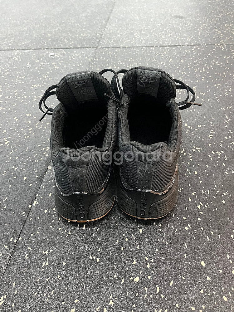 크로스핏 리복 나노 x4 블랙검 255 판매합니다--2