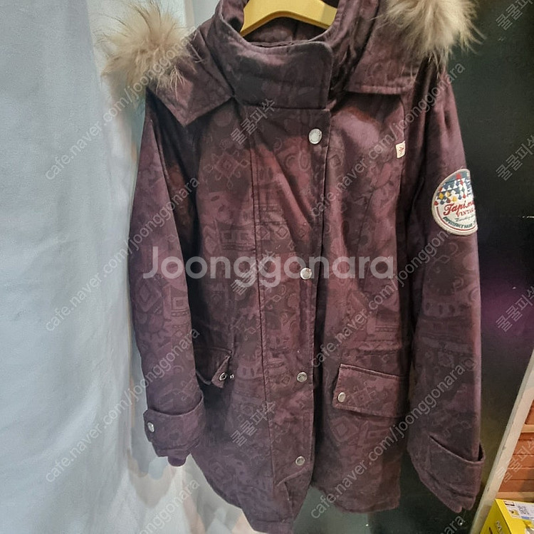 써스데이아일랜드 덕다운 패딩--1