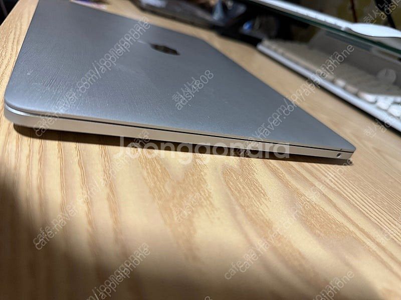 맥북프로2020 M1 8g 512gb팝니다--2