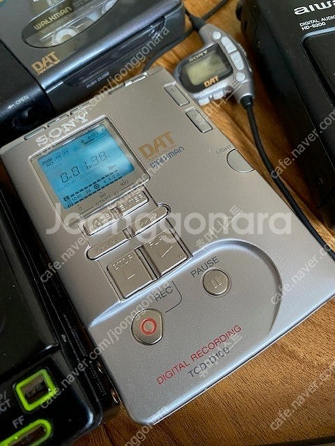 소장용 소니 포터블DAT(TCD-D100)판매하거나 타...--3