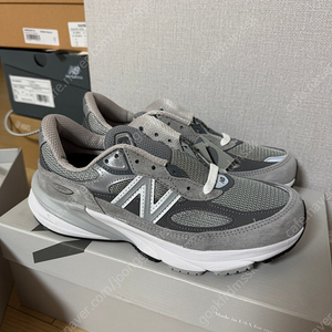 뉴발란스 990 v6 우먼스 8 250