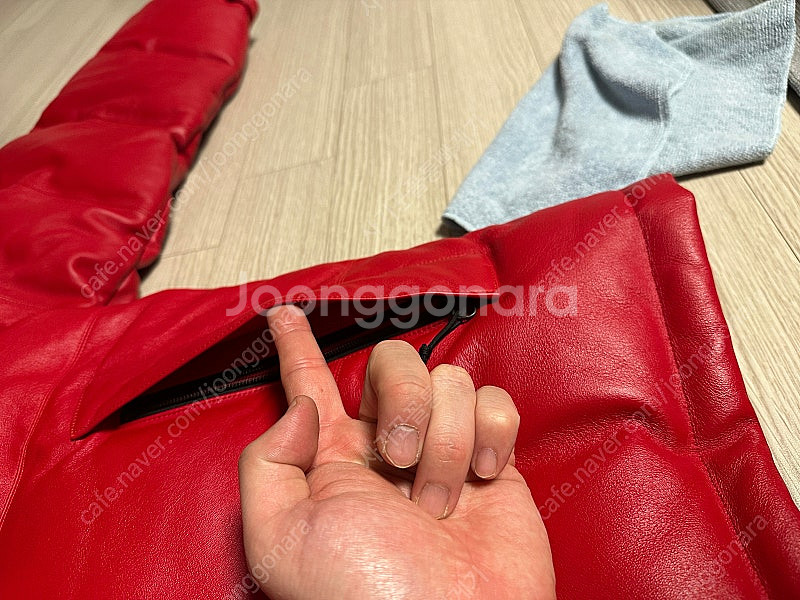 슈프림 레더 눕시 검빨 라지--5