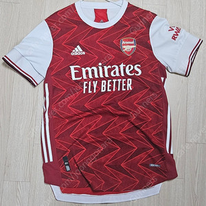아스날 홈 어센틱 유니폼 2벌, 써드 유니폼 1벌
