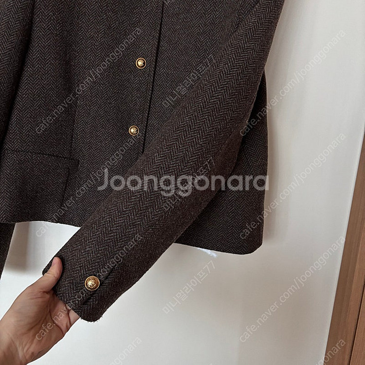 브라운 헤링본 울코트 숏코트 결혼식 하객룩 금장단추 골...--2