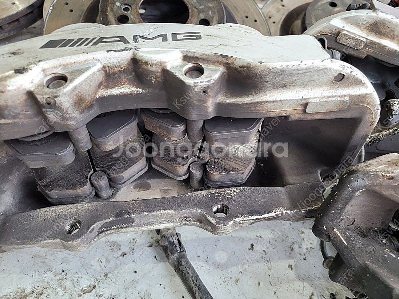 W219 cls 55 amg 브렘보 8p 4p 브레이크...--2
