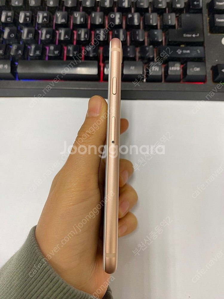 195867 아이폰8 로즈골드 특SSS급 256GB 무잔상 배터리성능100% 인스타 22만 부천--5
