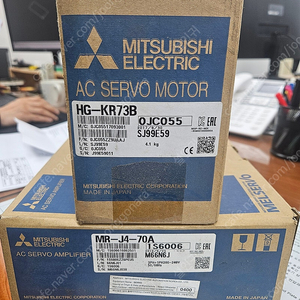 MITSUBISHI AC SERVO MOTOR & MR-J4-70A(서보앰프) 판매합니다.(50만, 35만)