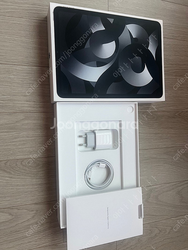 아이패드 에어5 64g 와이파이 팝니다--0
