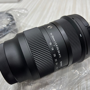 새상품급 시그마16-28 f2.8 DG DN (소니마운트) 85만