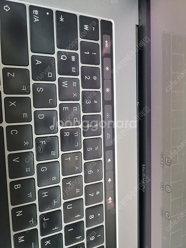 맥북프로 2019년식15인치cpu i7 ram16GB ...--5