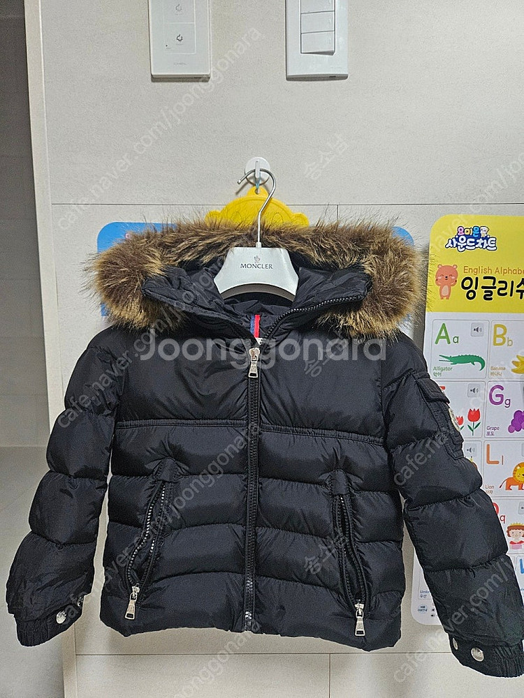 몽클레어 뉴바이런 4A 블랙 정품 상태굿--0