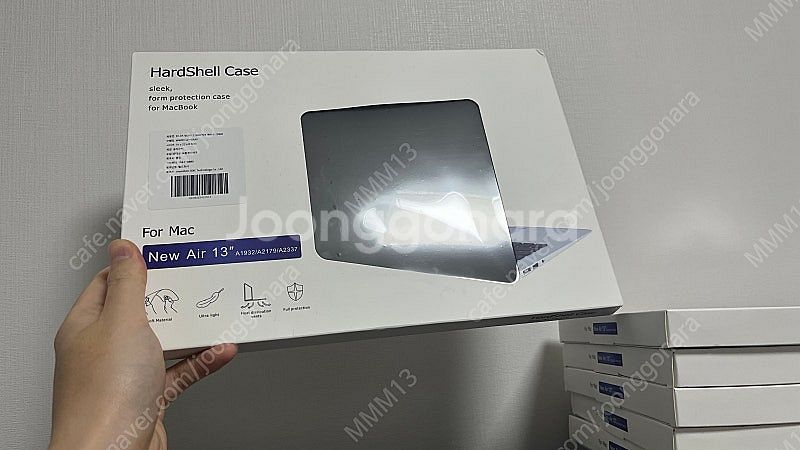 새상품 맥북에어13인치 케이스 싸게팔아요 6개색상 있음...--1
