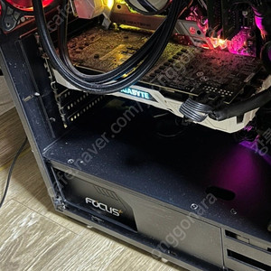 라이젠2700x 램32g gtx1080ti 컴퓨터