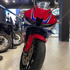 CBR600RR 25년형