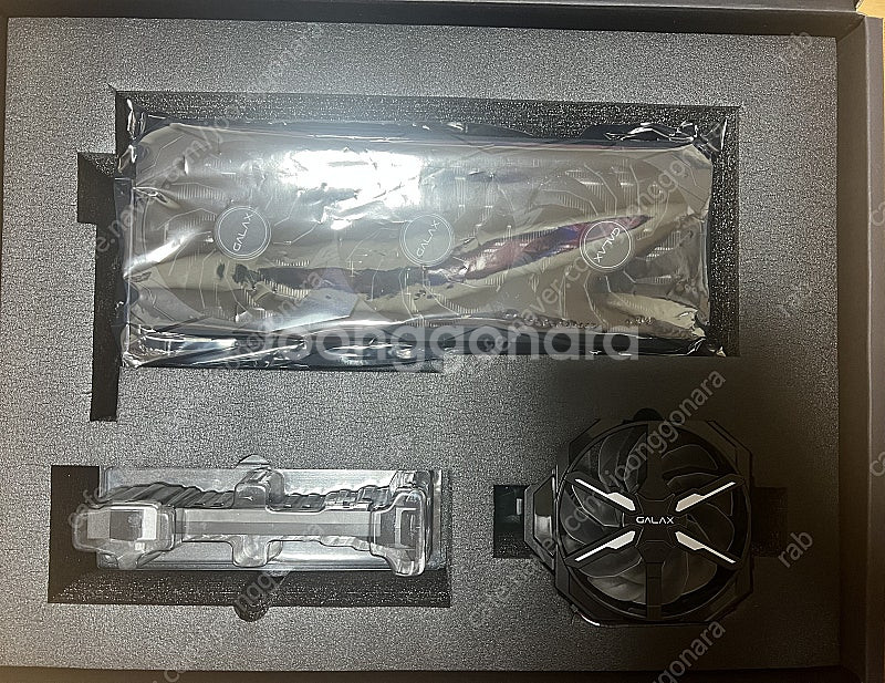 갤럭시 4080 SG OC 블랙 판매합니다 (풀박)--0