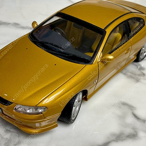 오토아트 1/18 다이캐스트 홀든 코모도어(holden commodore) 판매