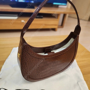 렉토 호보백 CROC-EFFECT SMALL SHOULDER BAG