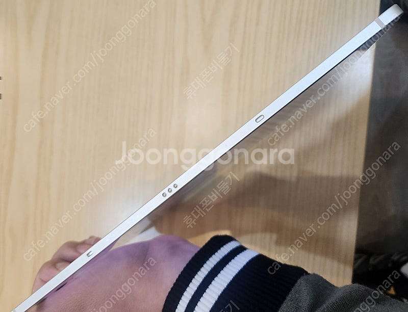 삼성 갤럭시탭 S9플러스+5G 512기가 액정기스 없는...--6
