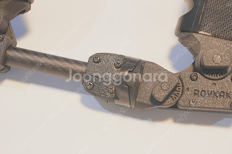 메타퀘스트3 로이튜브 중앙분리 건스톡 판매합니다.--1