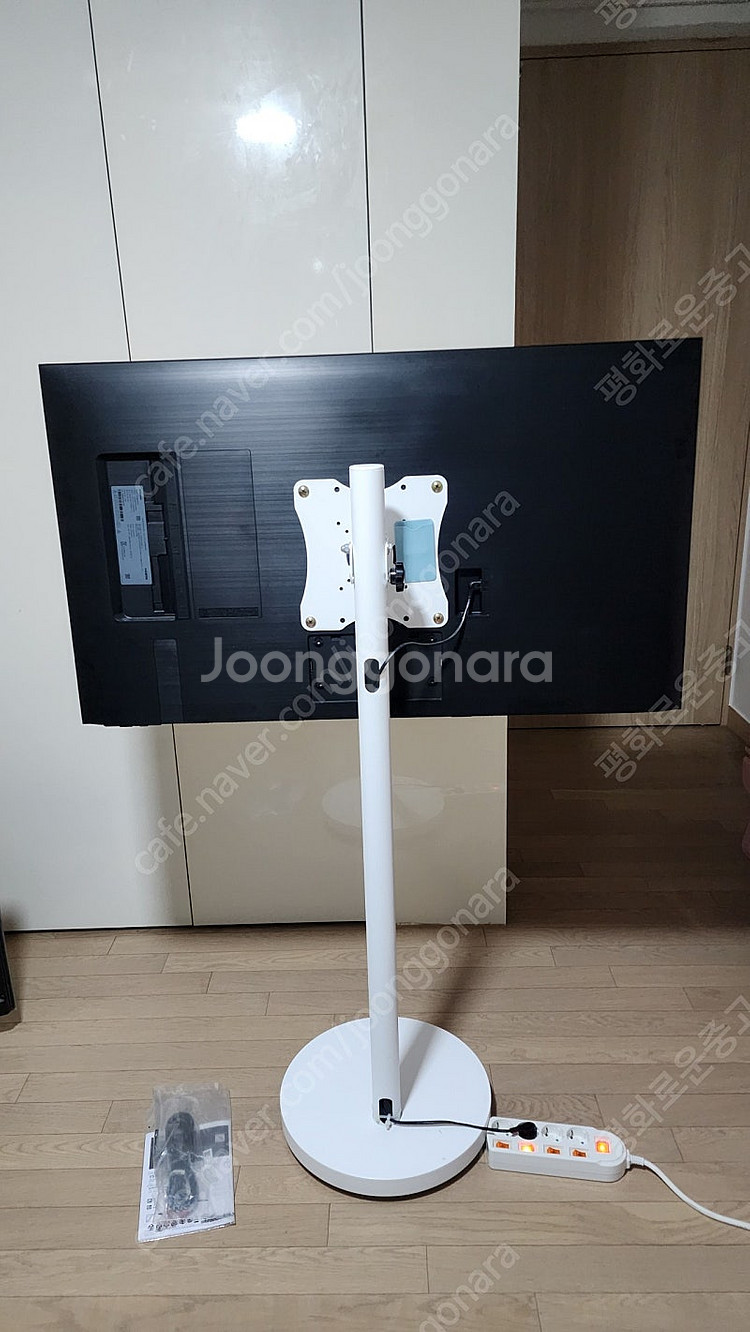 삼성 삼탠바이미 M7 43인치 초양품 스마트 모니터--2