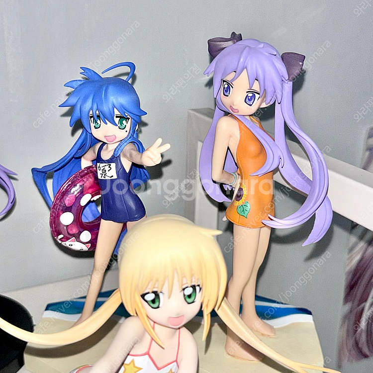 러키스타 럭키스타 코나타 카가미 고전 수영복 미소녀 피...--1