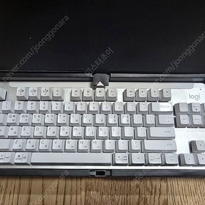 로지텍 K855 시그니쳐 블루투스 키보드