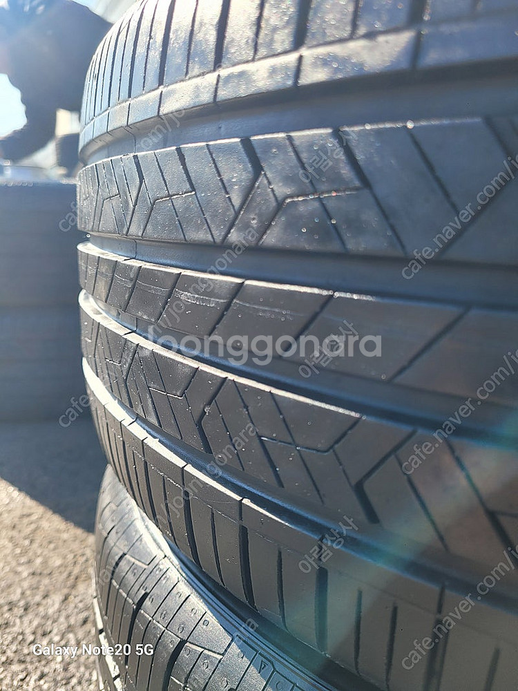(판매) 한국 키너지 EX 235 50 18 타이어--3