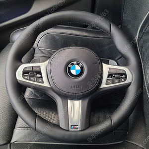 bmw m핸들 판매합니다.호환되는건 상세내용에 적어놓을게요