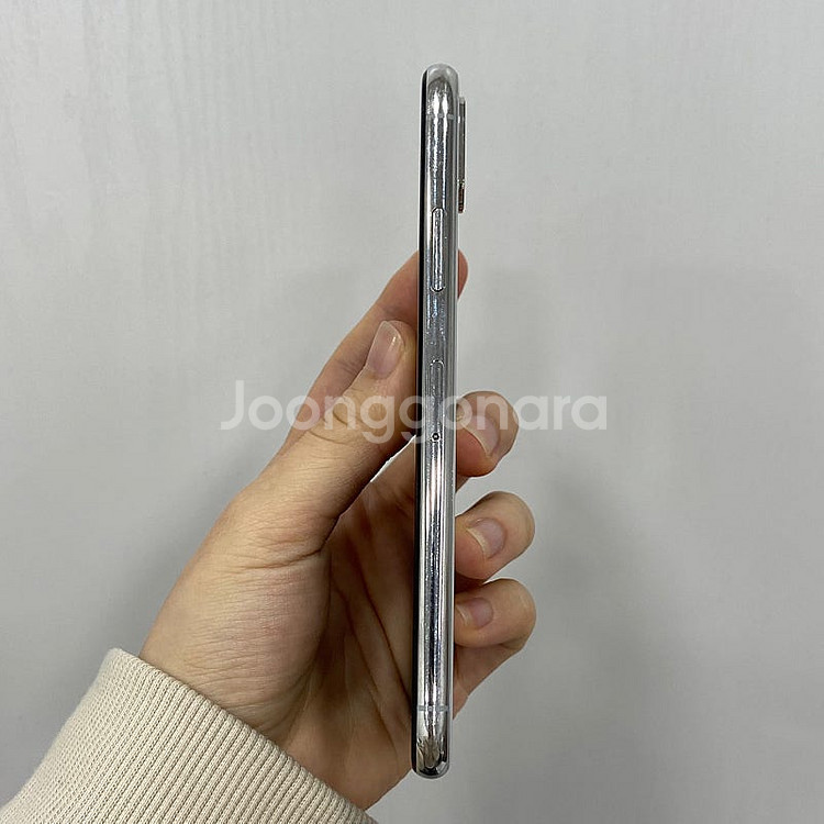 59973 아이폰X 64기가 실버 공기계 팝니다 20만...--4