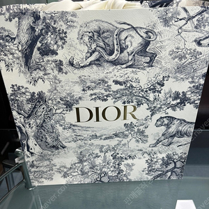 [판매] 디올 메종 뜨왈 드 주이 키즈 식기 DIOR Toile de Jouy Kids Dinner Set