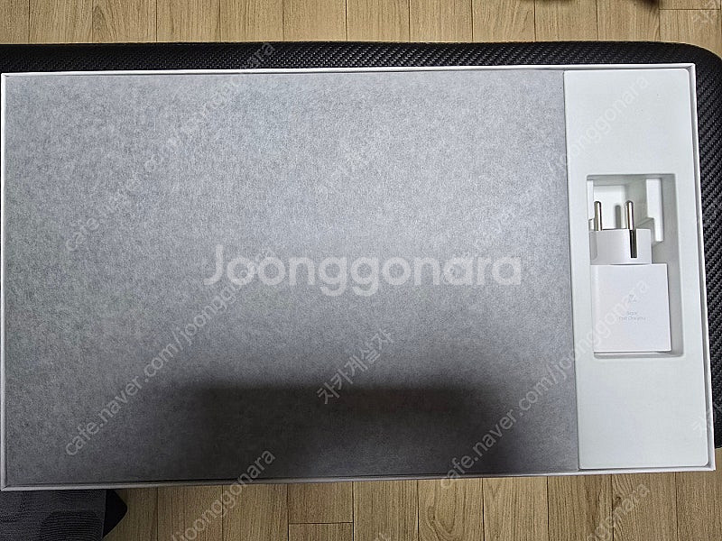 갤럭시북5 프로 14인치 사용 몇일 안된 중고 팝니다.--1