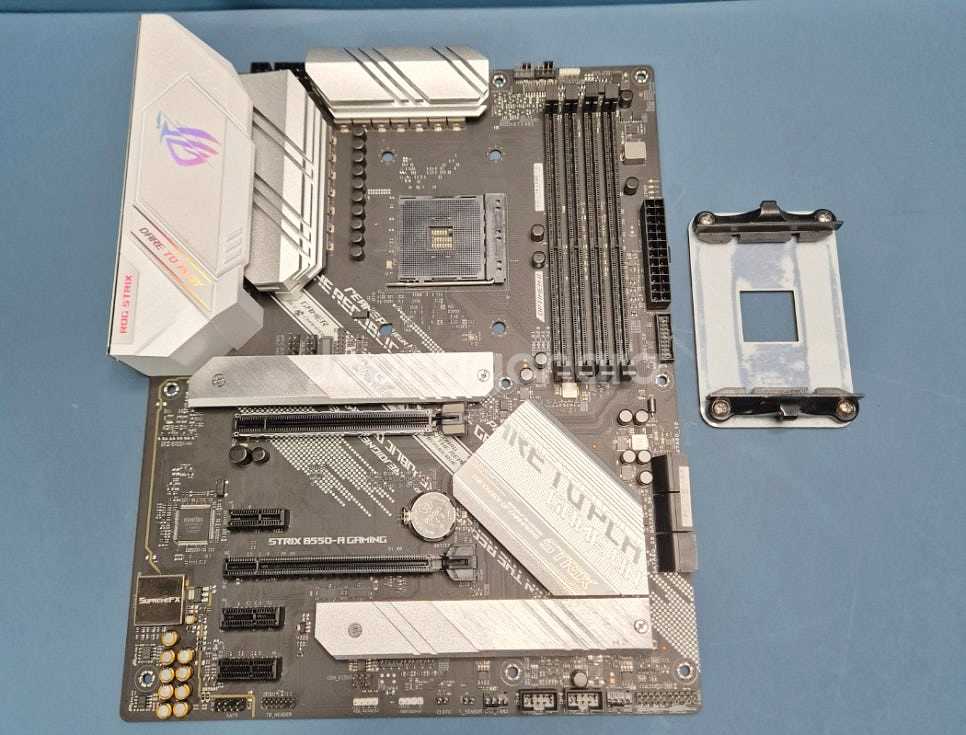 [판매] AMD B550 메인보드 기가바이트 어로스 /...--2