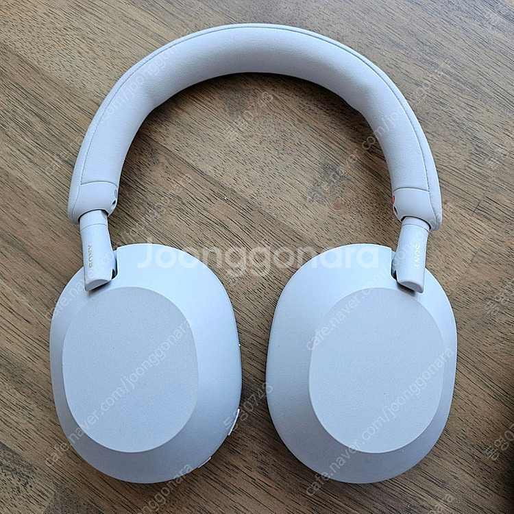 소니 WH-1000 XM5 실버--2